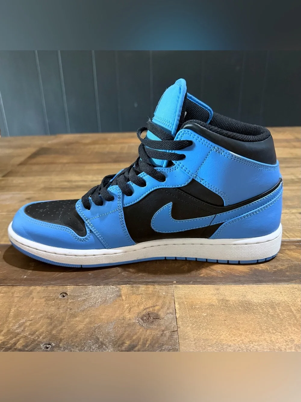 Jordan 1 Mid Blue and Black Men’s Sneakers